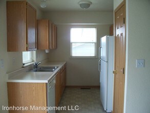 2431 Daws Dr in Bozeman, MT - Building Photo - Building Photo