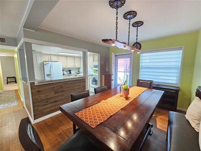 5896 Palm Ln in Bradenton, FL - Building Photo - Building Photo