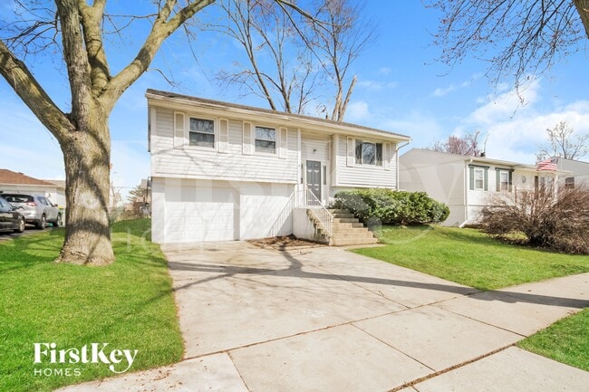 341 Emery Ave in Romeoville, IL - Building Photo - Building Photo