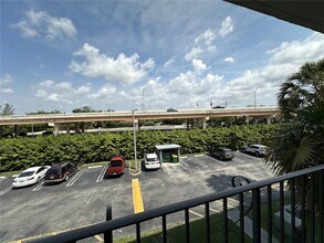 8107 SW 72nd Ave in Miami, FL - Building Photo - Building Photo
