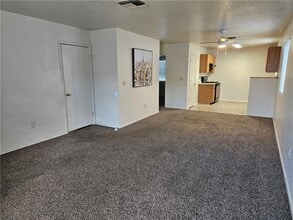 813 Gemstone Ave in Bullhead City, AZ - Building Photo - Building Photo