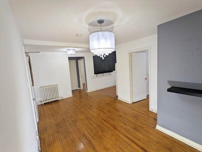 property at 1476 Eglinton Ave W
