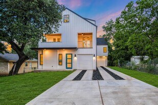114 Lightsey Rd in Austin, TX - Building Photo