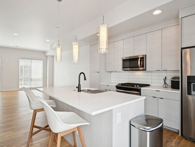 3039 W 19th Ave in Denver, CO - Building Photo - Building Photo