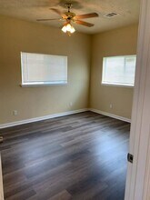 4720 Yellowstone Blvd in Houston, TX - Building Photo - Building Photo