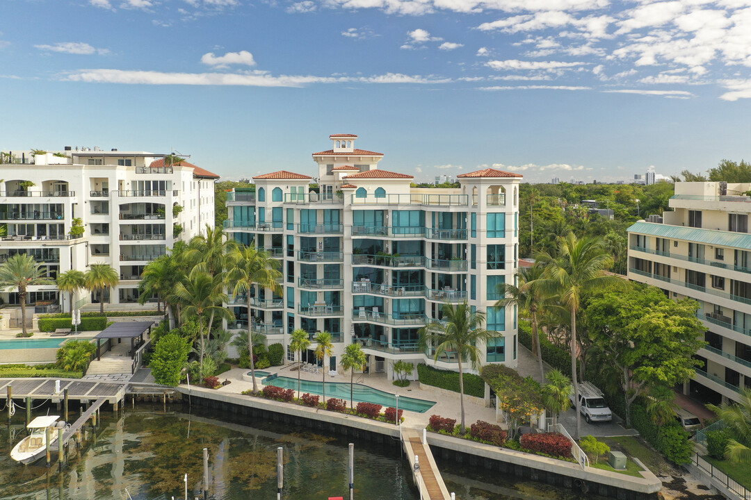 Beacon Harbour Coconut Grove in Miami, FL - Building Photo