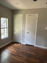 607 W Dallas St in Conroe, TX - Building Photo - Building Photo