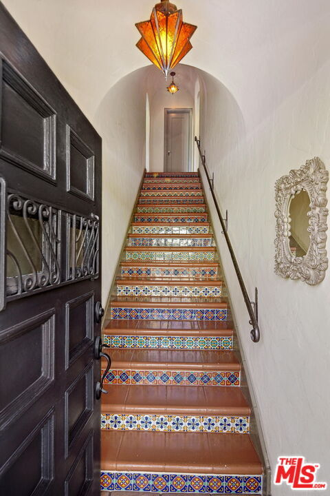 855 N La Jolla Ave in Los Angeles, CA - Building Photo - Building Photo