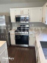 426 Hopedale Ave in North Las Vegas, NV - Building Photo - Building Photo