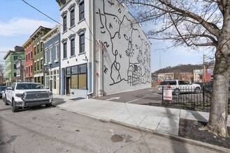 18 W Elder St in Cincinnati, OH - Building Photo - Building Photo