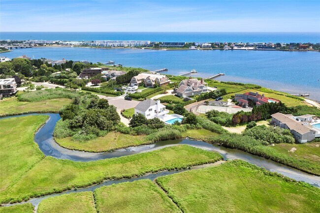 20 Stacy Dr in Westhampton Beach, NY - Building Photo - Building Photo
