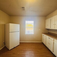 4024 Howard St in Beaumont, TX - Building Photo - Building Photo
