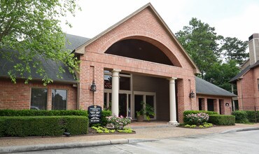Chasewood Apartments in Houston, TX - Foto de edificio - Building Photo