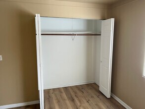 7718 Wildwood Ct in Darien, IL - Building Photo - Building Photo