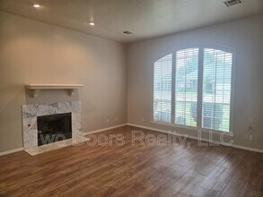 13820 Oakmond Rd in Edmond, OK - Building Photo - Building Photo
