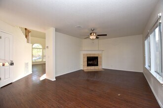 16714 Sabertooth Dr in Round Rock, TX - Building Photo - Building Photo
