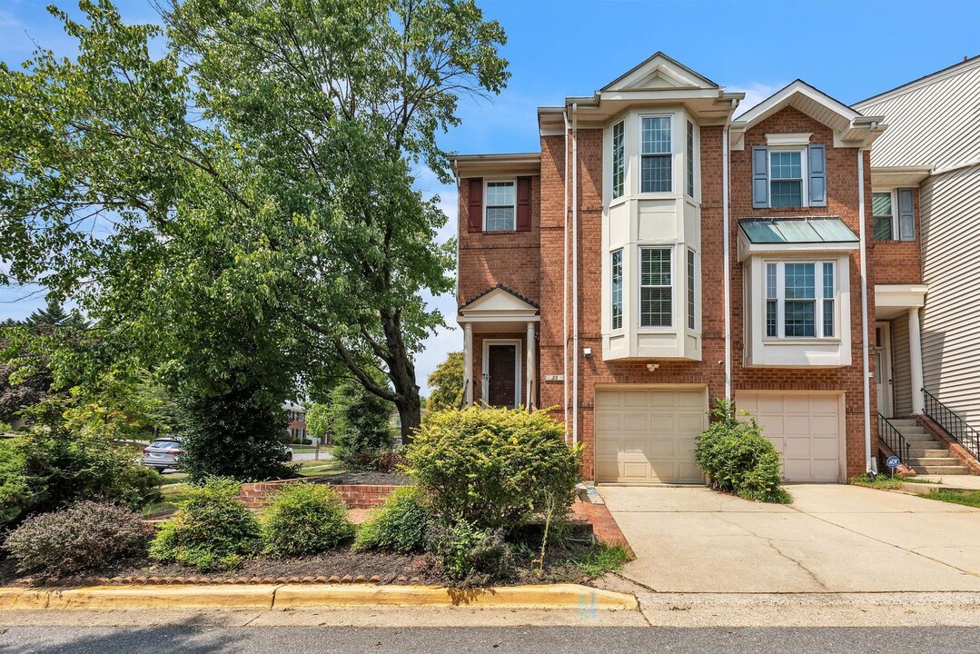 25 Morning Breeze Ct in Silver Spring, MD - Foto de edificio