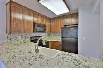 5494 Makati Cir in San Jose, CA - Building Photo - Building Photo