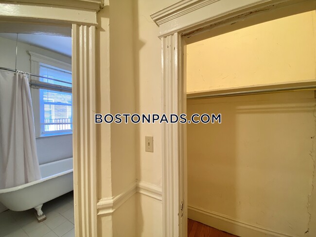 40 Queensberry St in Boston, MA - Building Photo - Building Photo