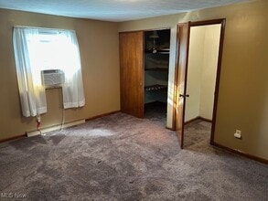 1286 N Chapel St in Louisville, OH - Building Photo - Building Photo