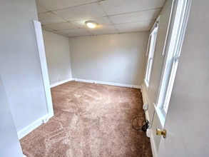 100 Nanticoke Ave, Unit 1 in Endicott, NY - Foto de edificio - Building Photo