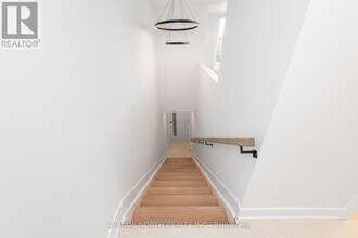 1975 Banff Ave in Ottawa, ON - Building Photo - Building Photo