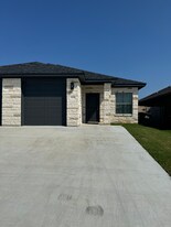 3915 Keller Rd in Temple, TX - Building Photo