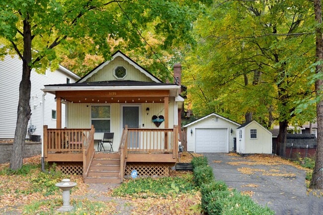 property at 5298 Edsall Rd