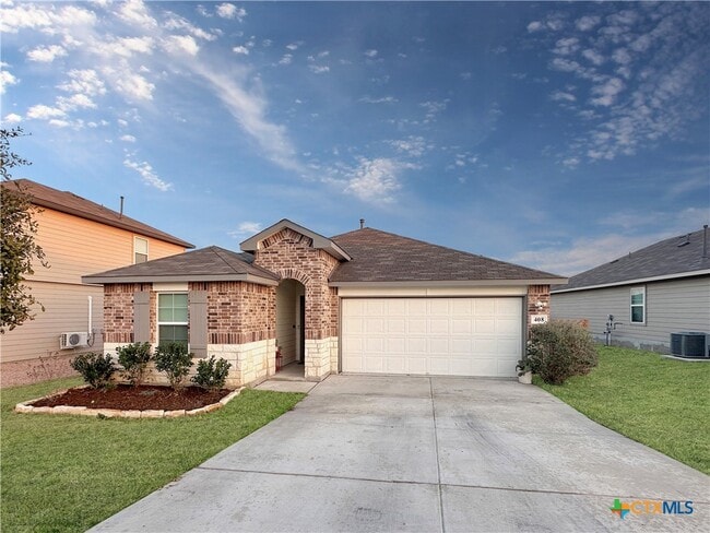 408 Pebble Creek Run in New Braunfels, TX - Building Photo - Building Photo