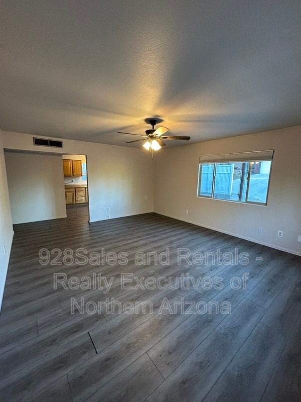 906 W Summit Ave in Flagstaff, AZ - Building Photo - Building Photo