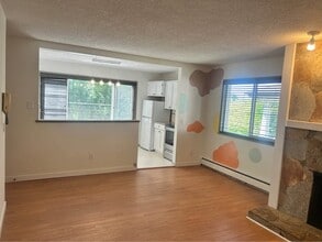 2465 W 5th Ave in Vancouver, BC - Building Photo - Building Photo