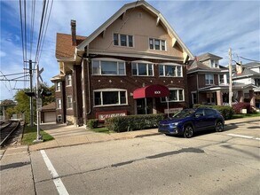 1601 Hillsdale Ave in Dormont, PA - Building Photo - Building Photo