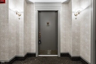 8651 Jaffa Ct Dr E in Indianapolis, IN - Building Photo - Building Photo