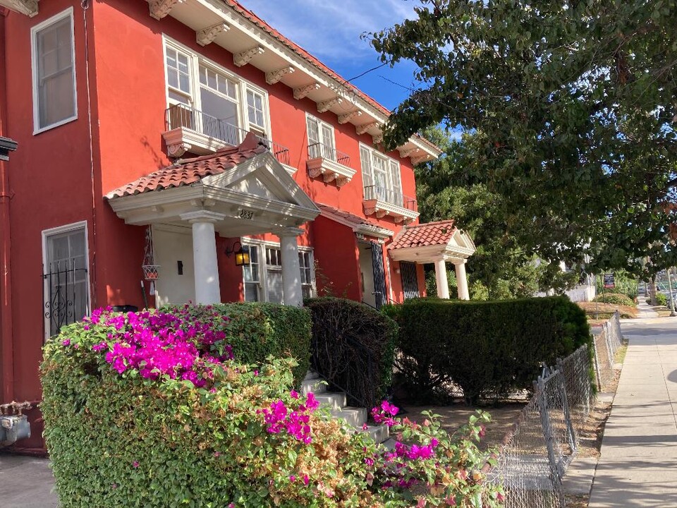 2839 St George St, Unit 2839 in Los Angeles, CA - Foto de edificio