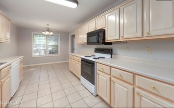 70 Richfield Cv in Jackson, TN - Foto de edificio - Building Photo