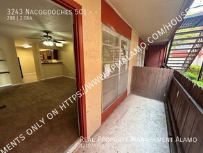 3243 Nacogdoches Rd in San Antonio, TX - Building Photo - Building Photo