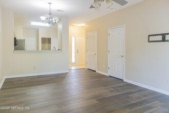 762 Scrub Jay Dr in St. Augustine, FL - Foto de edificio - Building Photo