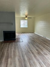 3160 Camberly Dr in Gibsonia, PA - Foto de edificio - Building Photo