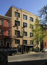 9 Charlton Street in New York, NY - Building Photo - Building Photo