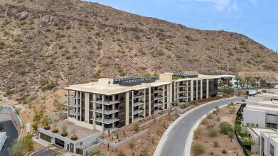 5000 Camelback Ridge Rd in Scottsdale, AZ - Building Photo - Building Photo