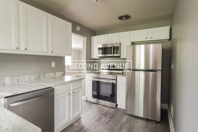 206 Dawkins Dr in Monroeville, PA - Building Photo - Building Photo