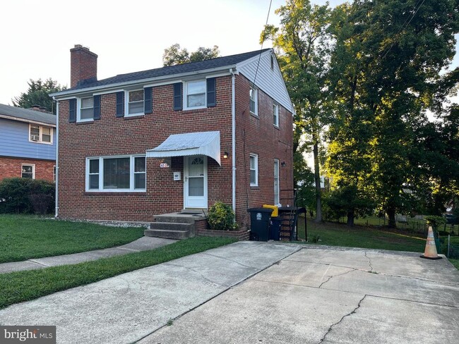 6518 8th Ave in Hyattsville, MD - Building Photo - Building Photo