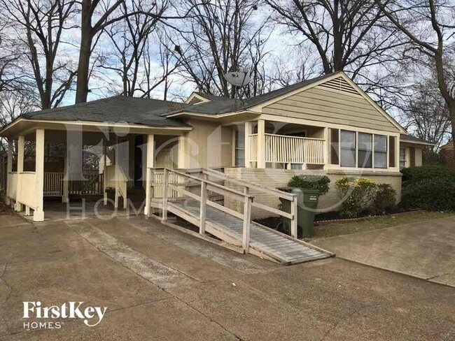 1094 E Shelby Dr in Memphis, TN - Building Photo - Building Photo