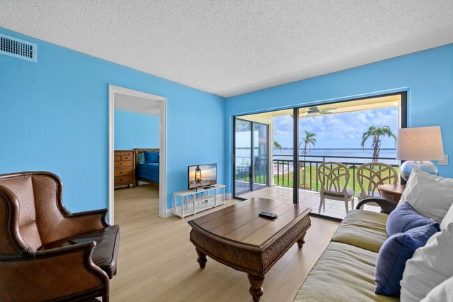 6177 Sun Blvd in St. Petersburg, FL - Building Photo - Building Photo