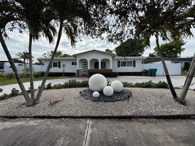 property at 9920 Jamaica Dr