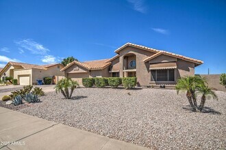 8852 S Ash Ave in Tempe, AZ - Building Photo - Building Photo
