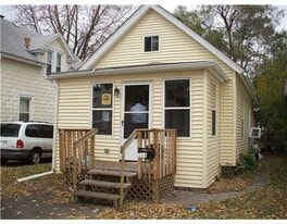 310 E 9th St in Mishawaka, IN - Building Photo