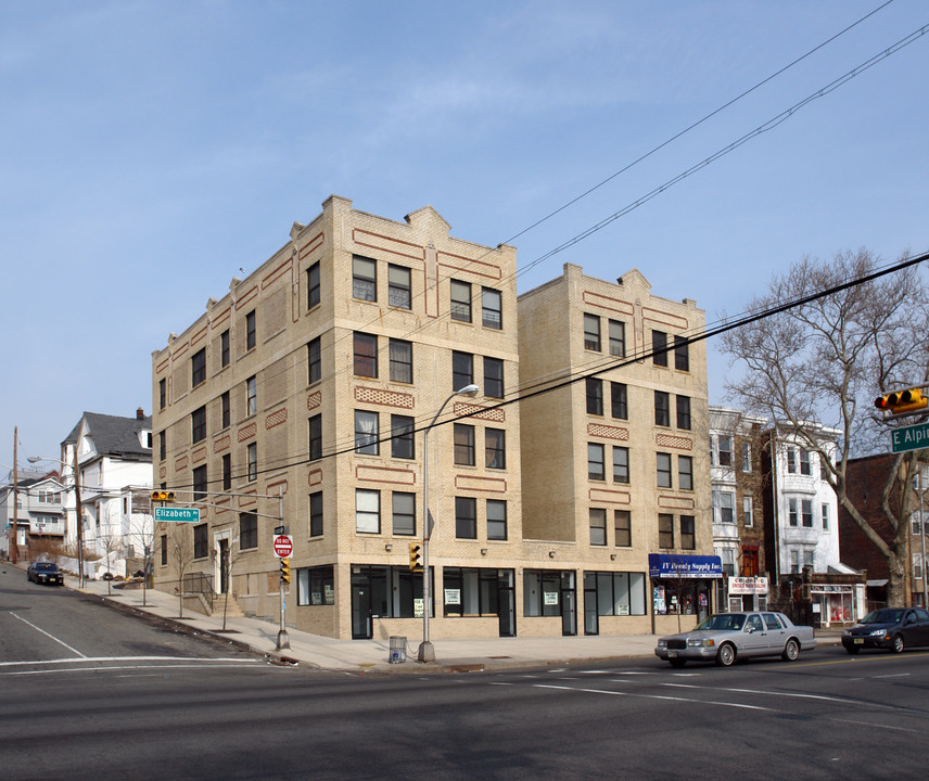 115-119 Elizabeth Ave in Newark, NJ - Foto de edificio