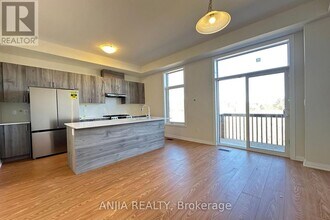 33 Millman Ln in Richmond Hill, ON - Building Photo - Building Photo