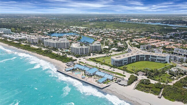 1300 Jimmy Buffett Mem Hwy in Jupiter, FL - Building Photo - Building Photo